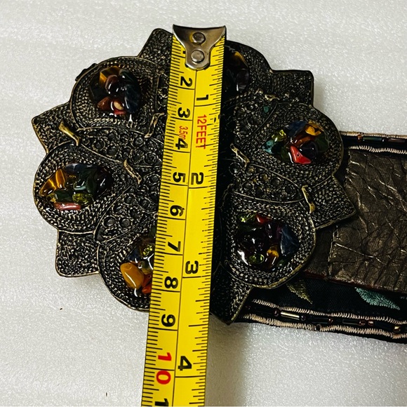 Streets Ahead Anthro Vintage-Inspired Embroidered Leather and Fabric Belt - Picture 12 of 16